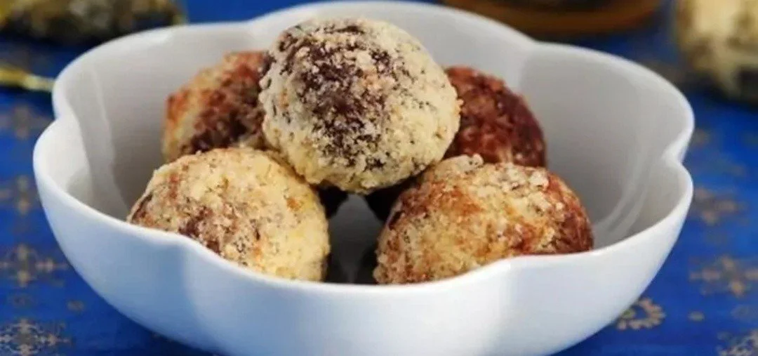 Amaretti: dolci tradizionali italiani croccanti e gustosi