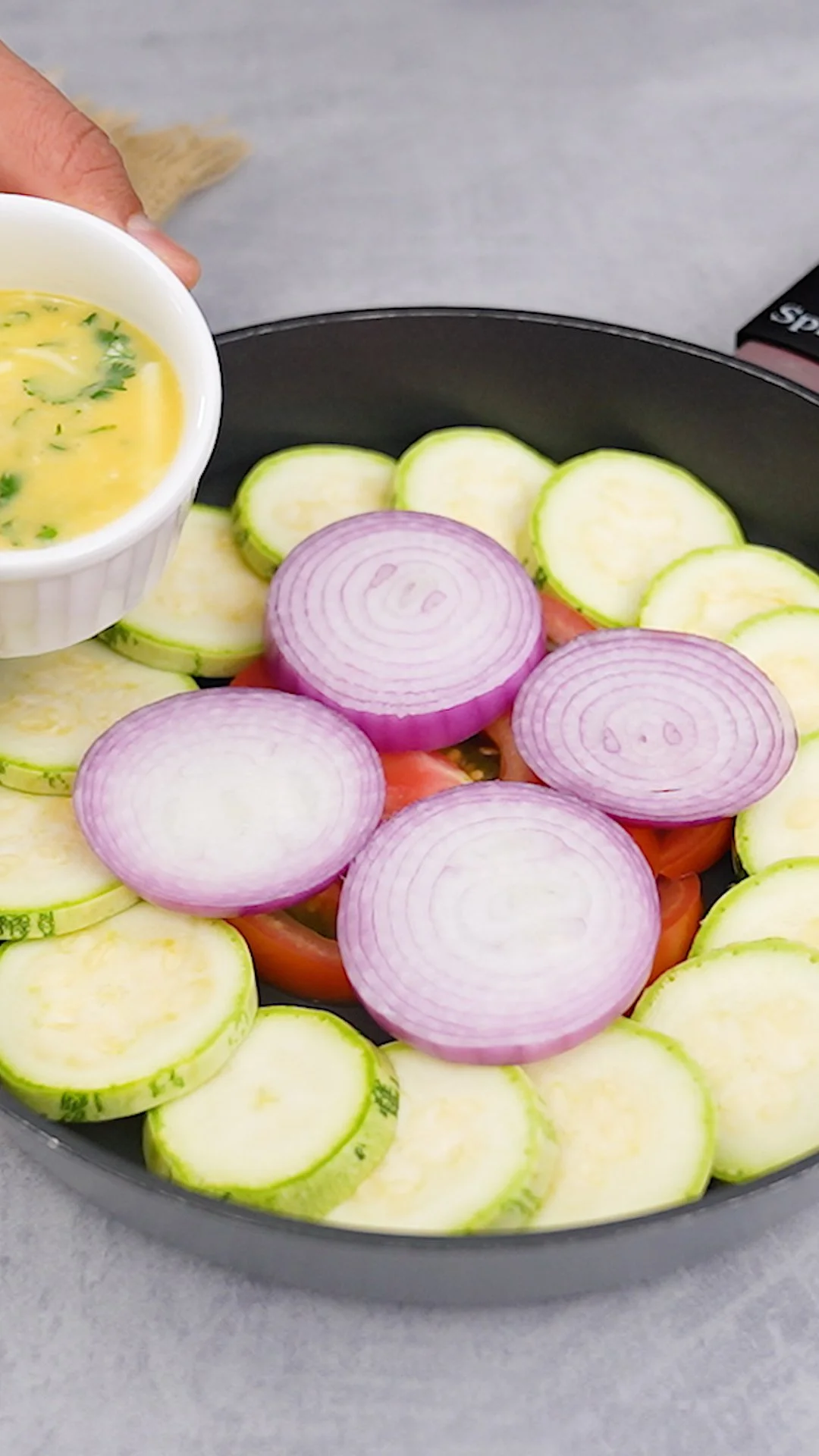 Deliziosa ricetta con zucchine fresche e ingredienti saporiti