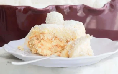 Tiramisu al Raffaello preparato secondo una ricetta facile e gustosa