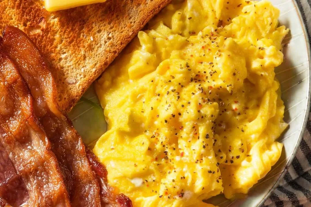 Anthony Bourdain Never Added Milk to Scrambled Eggs